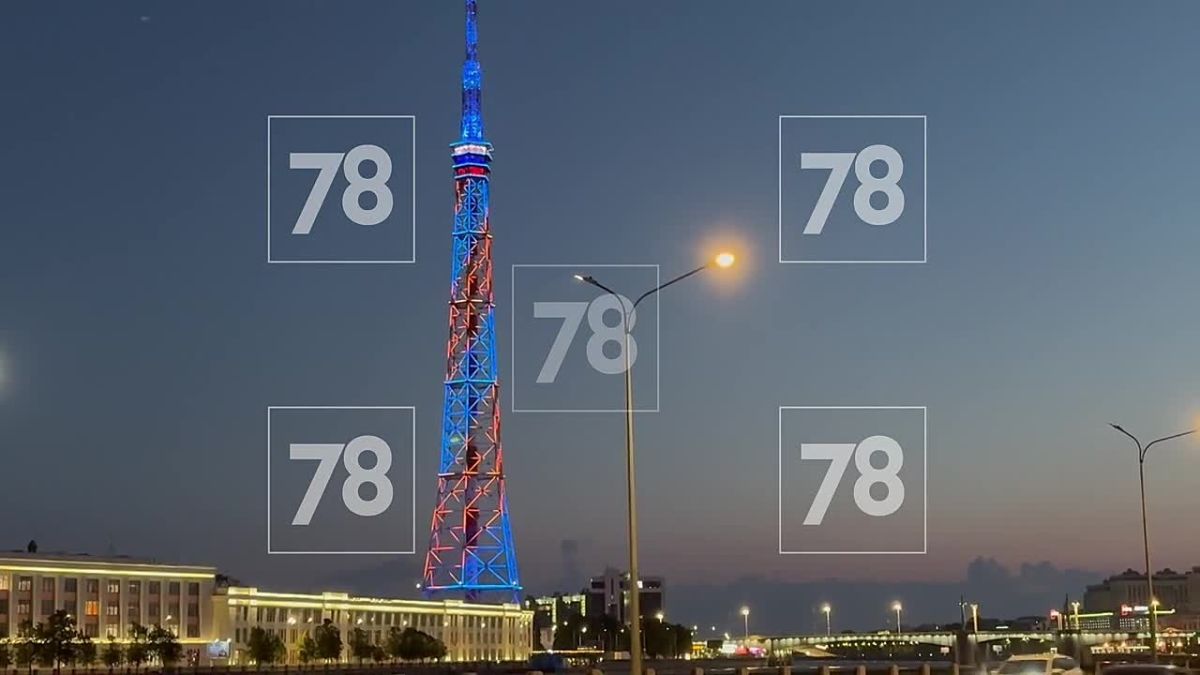 Лазерную проекцию «Свеча памяти» разместили на пролете Дворцового моста Изображение на переправе появилось в рамках акции «Поющие мосты»