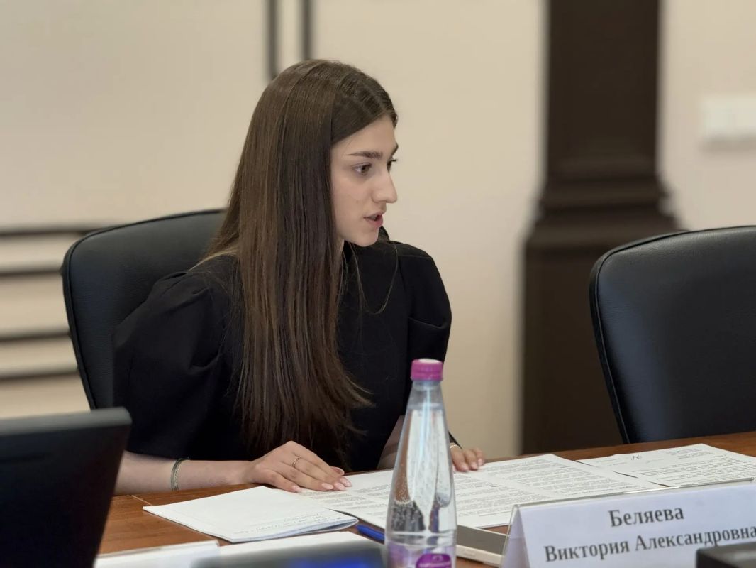Сегодня состоялось очередное заседание Молодежной избирательной комиссии Ленинградской области Сегодня состоялось очередное заседание Молодежной избирательной комиссии Ленинградской области