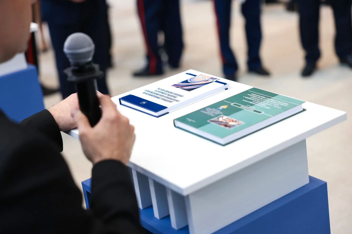 На ПМЮФ-2026 прошла презентация монографий Санкт-Петербургской академии Следственного комитета На ПМЮФ-2026 прошла презентация монографий Санкт-Петербургской академии Следственного комитета