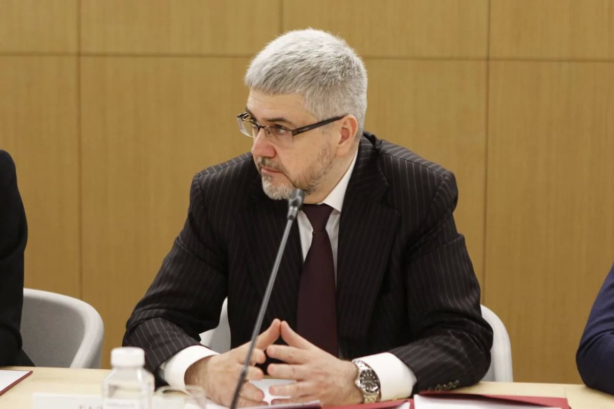 Сожительство без регистрации брака представляет угрозу безопасности России — Баланин