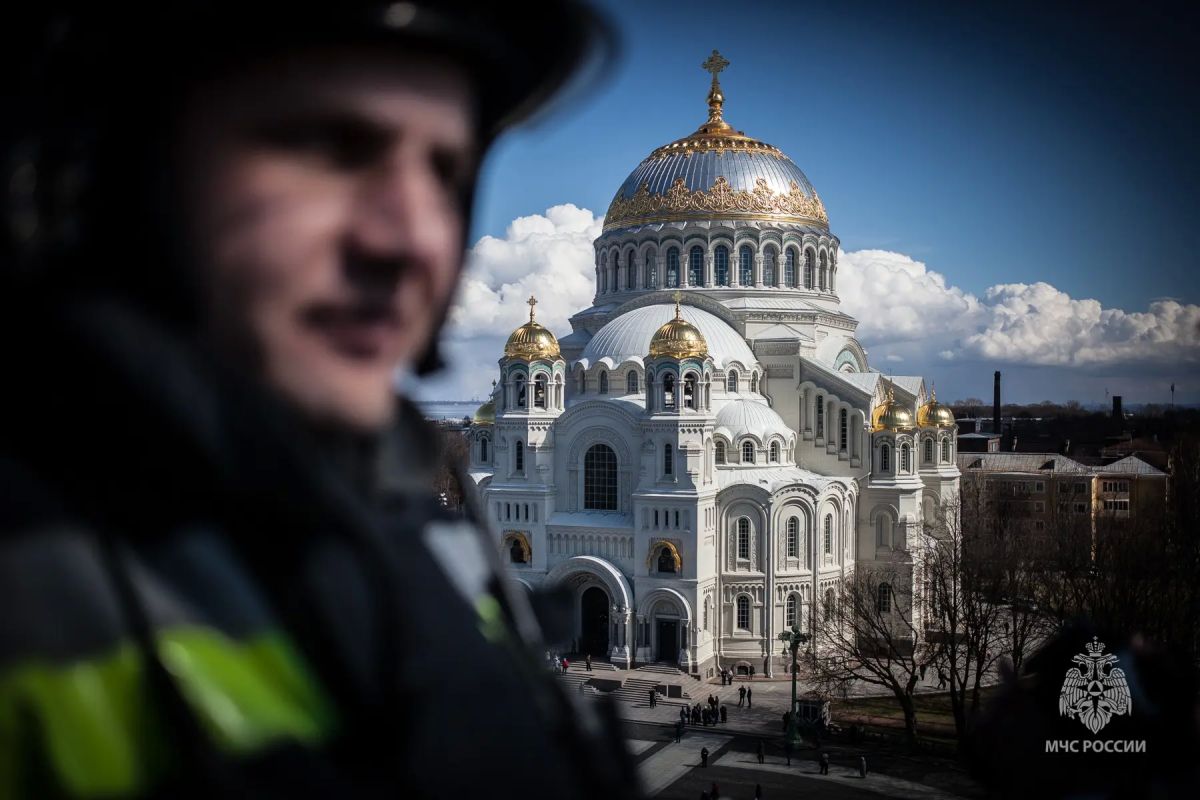 24 июня - День пожарной охраны Санкт-Петербурга 24 июня - День пожарной охраны Санкт-Петербурга