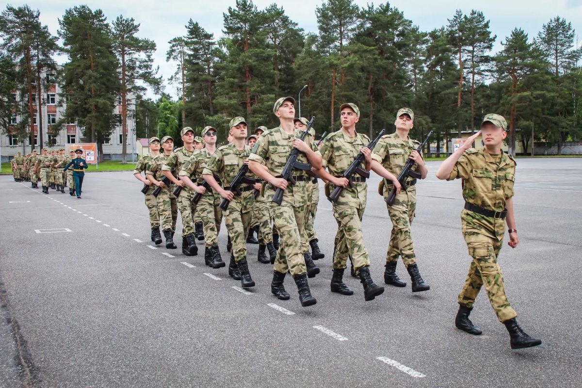 Поздравляем с принятием Военной присяги военнослужащих Центра подготовки личного состава Северо-Западного округа Росгвардии, дислоцированного в Ленинградской области! Поздравляем с принятием Военной присяги военнослужащих Центра подготовки личного состава Северо-Западного округа Росгвардии, дислоцированного в Ленинградской области!