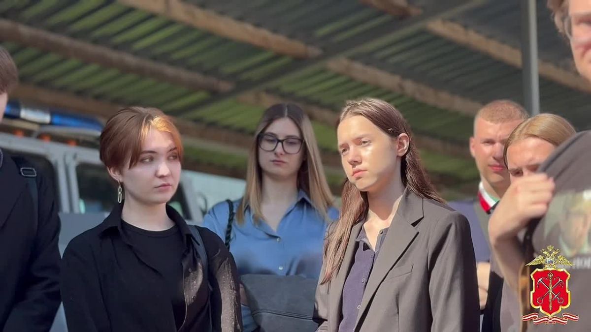 Встреча со студентами юридического факультета СПбГУ прошла в Специальном полку полиции ГУ МВД России