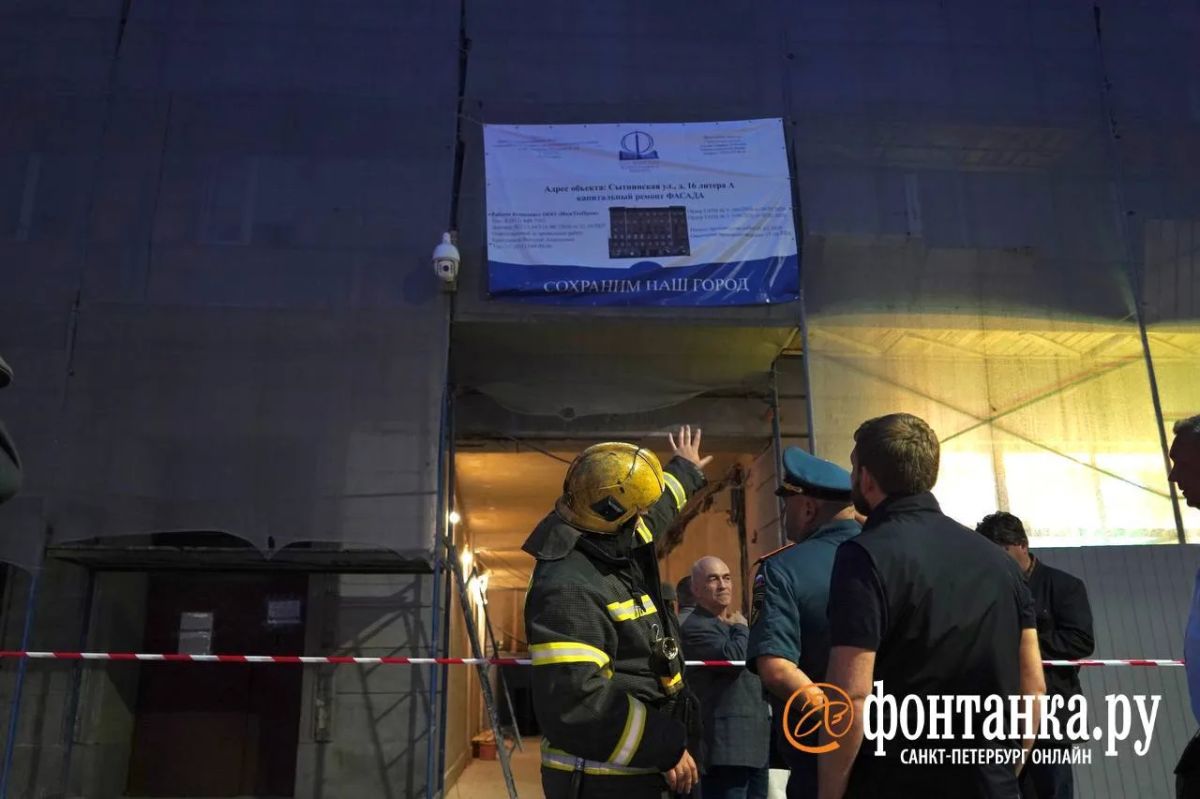 Социальная аптека, в которой обрушилось перекрытие, в соответствии с графиком на онлайн-картах, должна была работать Социальная аптека, в которой обрушилось перекрытие, в соответствии с графиком на онлайн-картах, должна была работать
