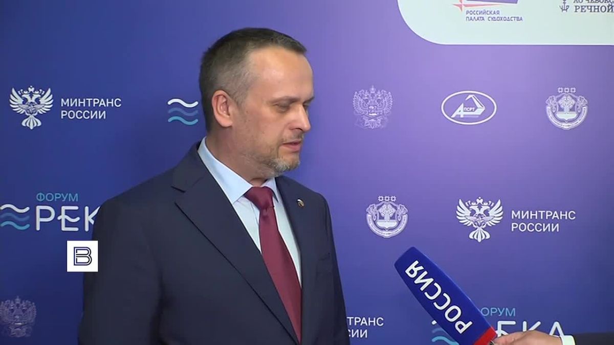 Минтранс разрабатывает изменения в законодательстве, которые должны сделать флаг российского торгового флота конкурентоспособным и привлекательным для судовладельцев