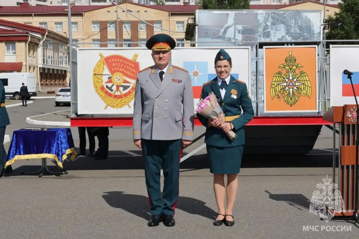 Глава МЧС России завершил двухдневную рабочую поездку в Санкт-Петербург Глава МЧС России завершил двухдневную рабочую поездку в Санкт-Петербург