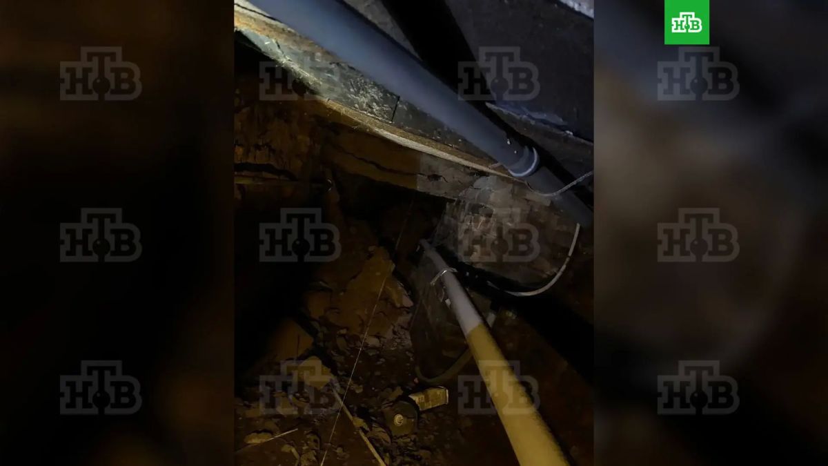 Обрушение пола в аптеке на Сытнинской, 16 произошло из-за проржавевшей металлической балки