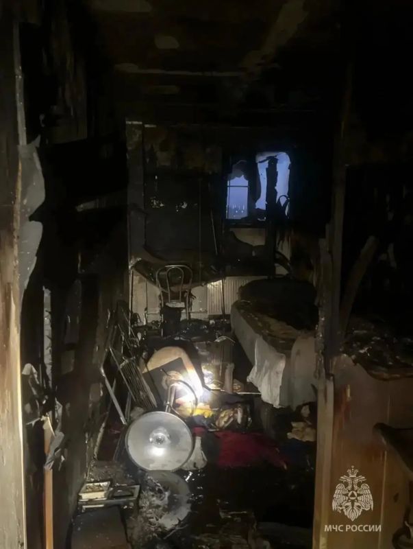 50 человек эвакуировали во время ночного пожара в Мурино