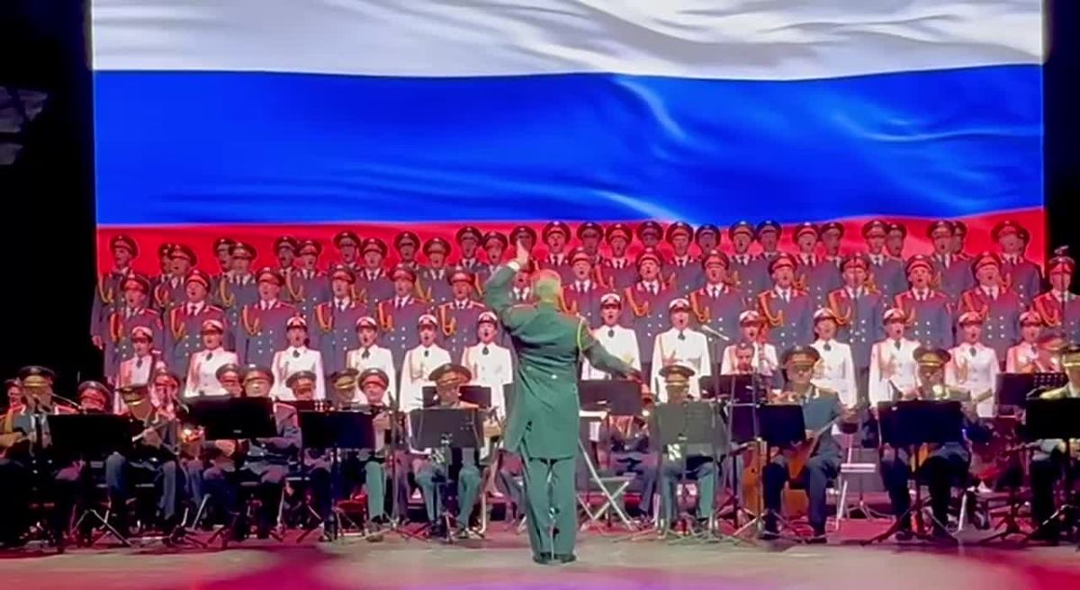 Генконсульство России в Анталье: 30 июня с.г. в Анталье в рамках гастролей в Турецкой Республике состоялся концерт Академического ансамбля песни и пляски Российской Армии имени А.В.Александрова с участием известного...
