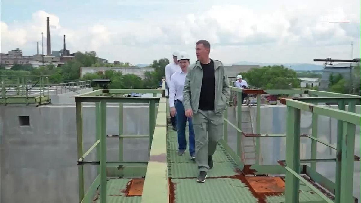 Вице-премьер Дмитрий Патрушев посетил Бурятию, в том числе с целью контроля за ходом реализации строительства проблемных очистных нацпроекта "Сохранение озера Байкал" в Улан-Удэ и Северобайкальске