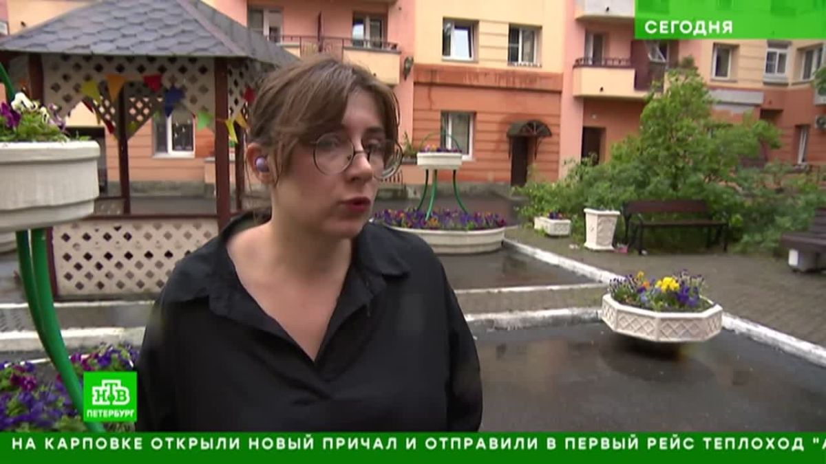 Из 128 жильцов дома на Сытнинской улице, где накануне провалился пол, в маневренный фонд переселили всего семь человека