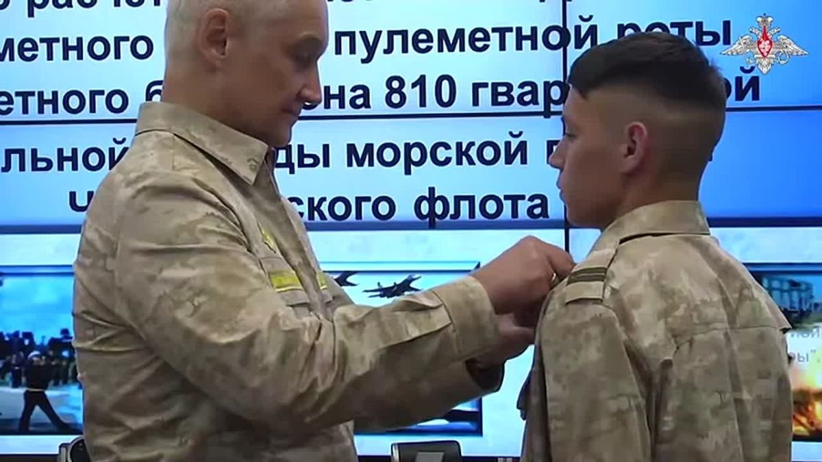 Два майора: Министр обороны РФ проинспектировал войска и силы Черноморского флота