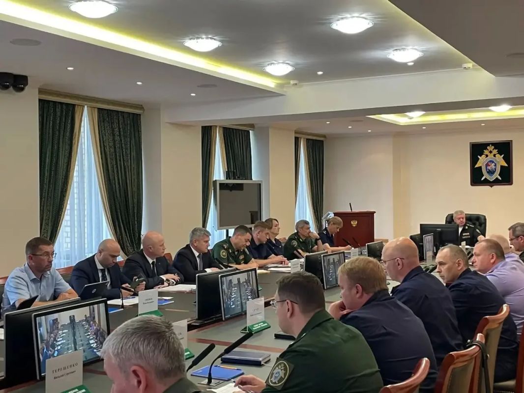 В Главном военном следственном управлении проведено оперативное совещание по вопросам развития материально-технической базы Следственного комитета России В Главном военном следственном управлении проведено оперативное совещание по вопросам развития материально-технической базы Следственного комитета России