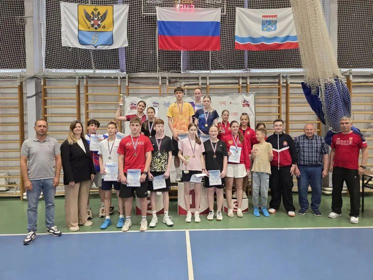 В Гатчине завершился второй этап Спартакиады учащихся по бадминтону