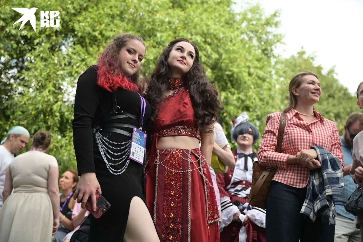 В разгаре VK Fest в Парке 300-летия Петербурга В разгаре VK Fest в Парке 300-летия Петербурга