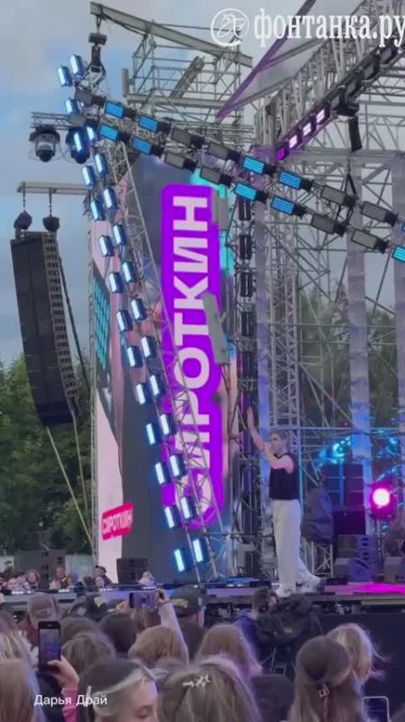 Лолита, Сироткин, Клава Кока – на первом дне VK Fest было жарко вопреки погоде