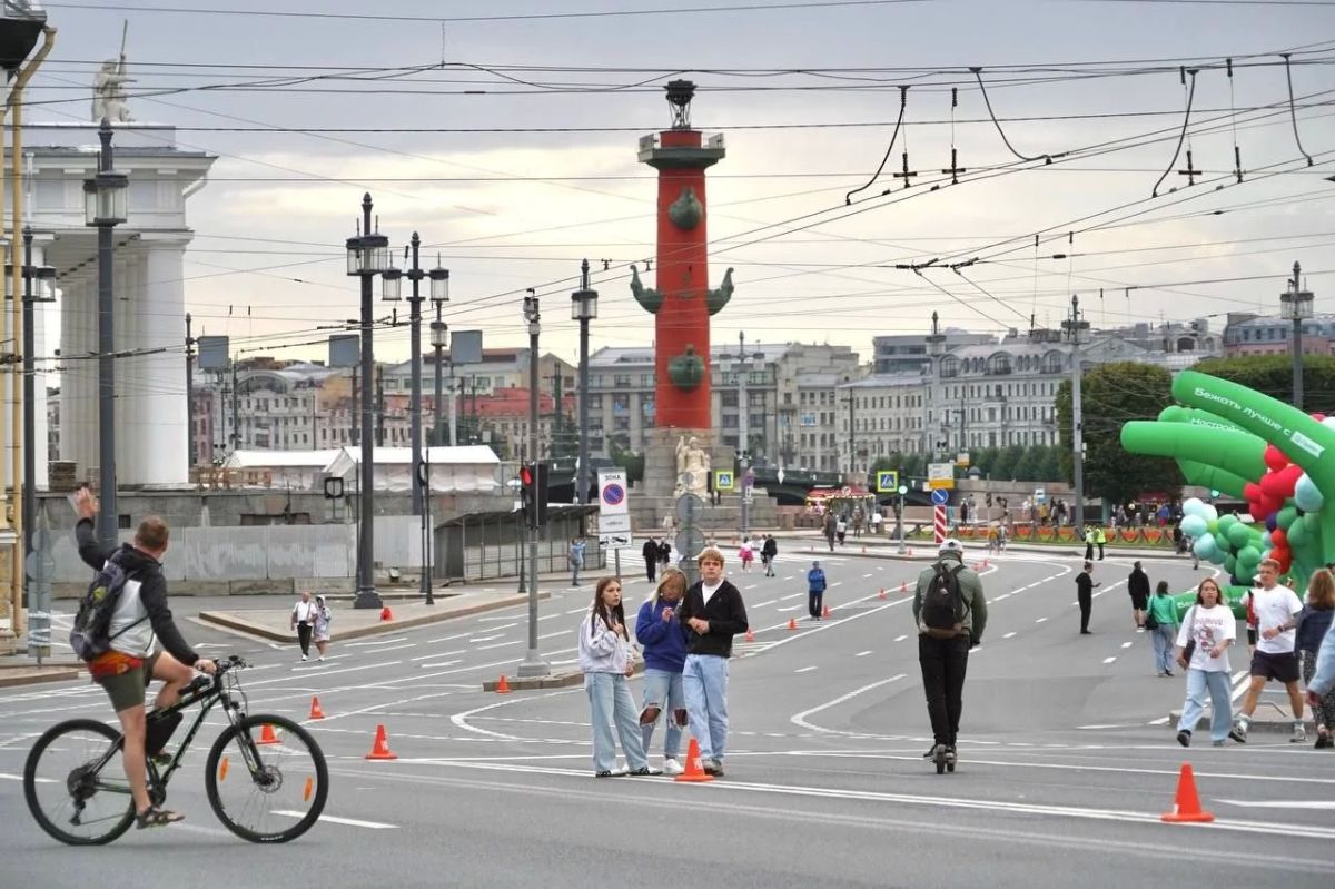 Ограничения движения действуют в центре Петербурга из-за марафона «Белые ночи» Ограничения движения действуют в центре Петербурга из-за марафона «Белые ночи»