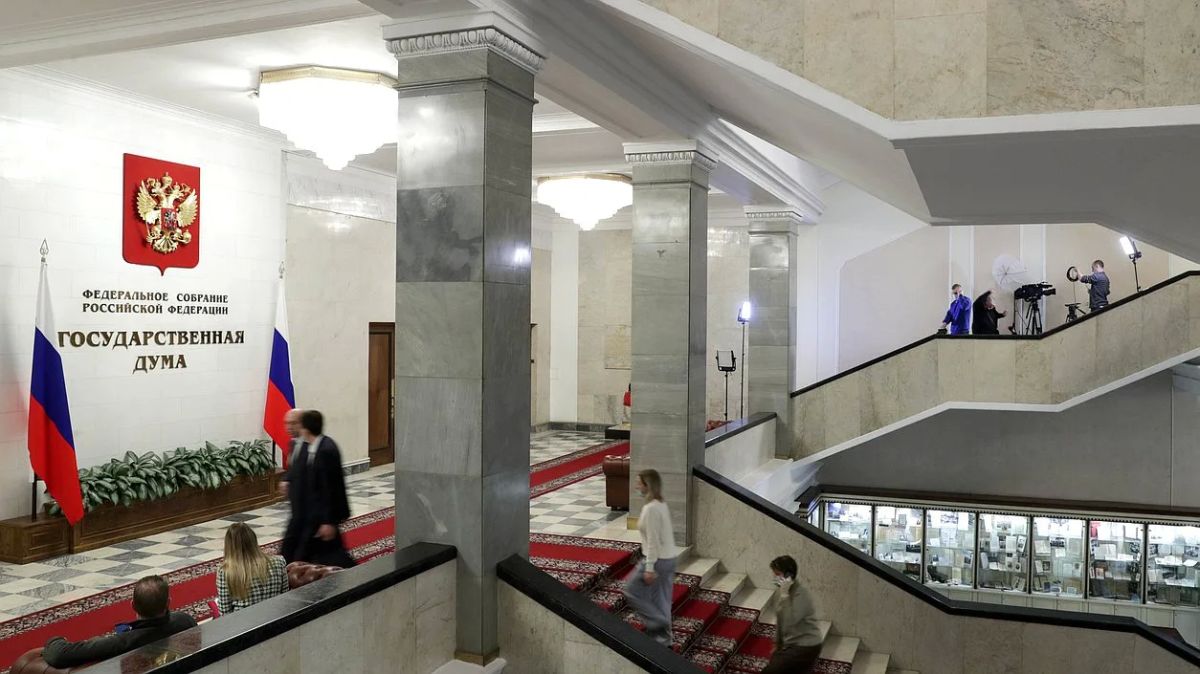 Виктор Водолацкий: Государственная Дума приняла закон о совершенствовании порядка прохождения стажировок выпускниками вузов и колледжей