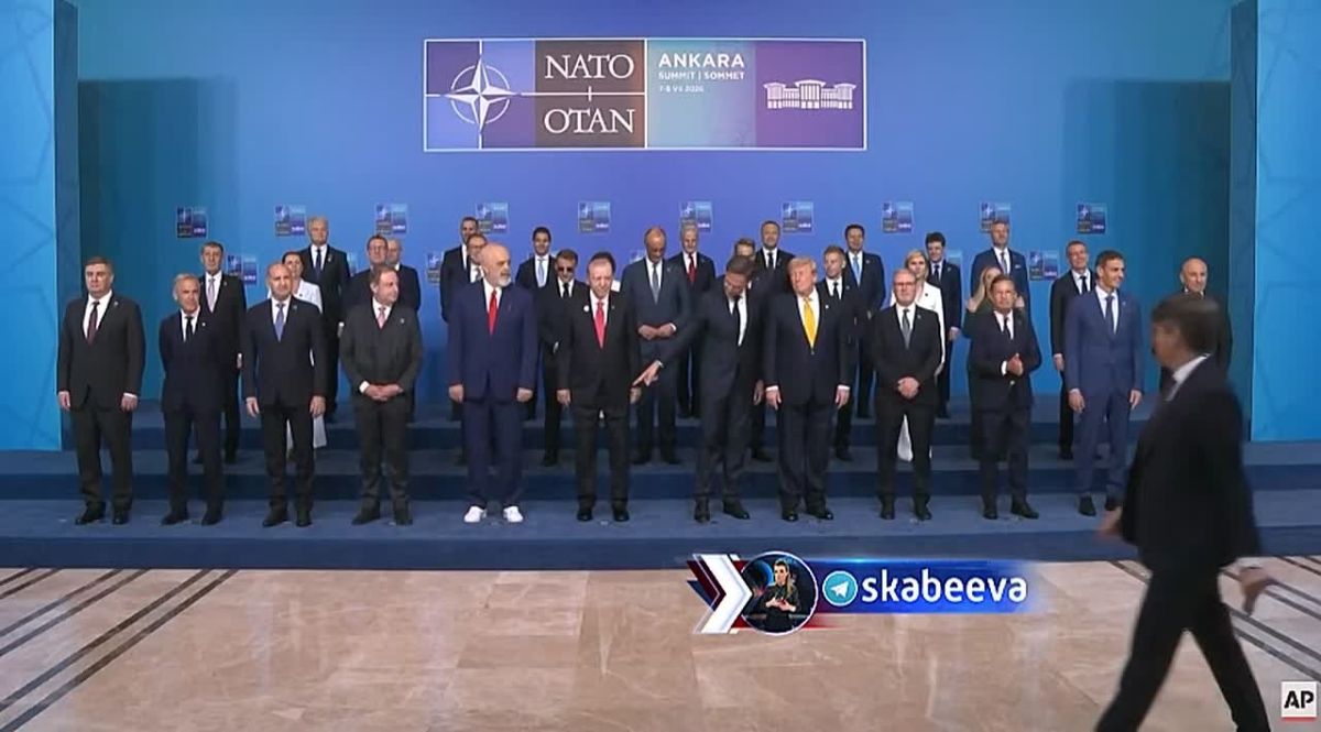 ‘Дональд, посмотри, премьер-министра Албании Эди Рама в белых кроссовках’ – Рютте рассказывает Трампу о самом важном событии саммита НАТО