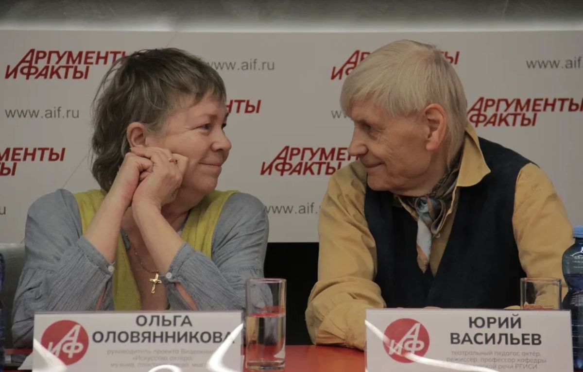 Интонация, грация, слово. Как создают видеокнигу об искусстве актёра Интонация, грация, слово. Как создают видеокнигу об искусстве актёра