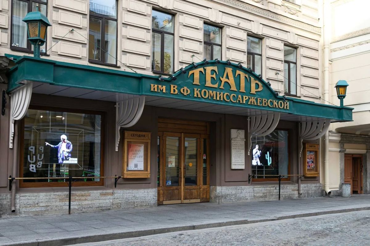 После пожара в здании театра Театр имени В. Ф. Комиссаржевской отменили все спектакли до 13 июля включительно
