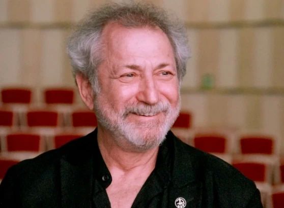 «То, что на сцене – то и внутри»