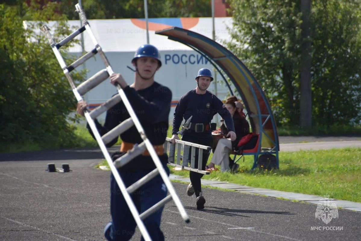 Сегодня завершился 84-й Чемпионат по пожарно-спасательному спорту среди сборных команд пожарно-спасательного гарнизона Северной столицы Сегодня завершился 84-й Чемпионат по пожарно-спасательному спорту среди сборных команд пожарно-спасательного гарнизона Северной столицы