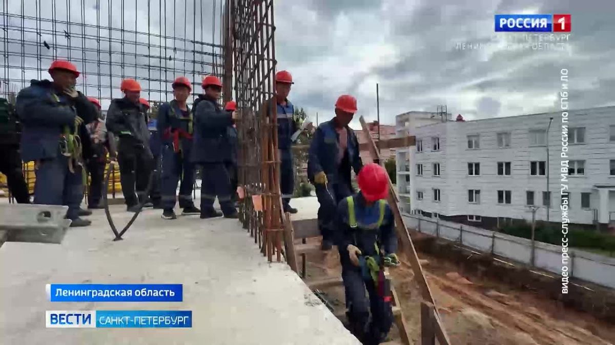 Полицейские провели масштабный рейд на стройке в Кингисеппе