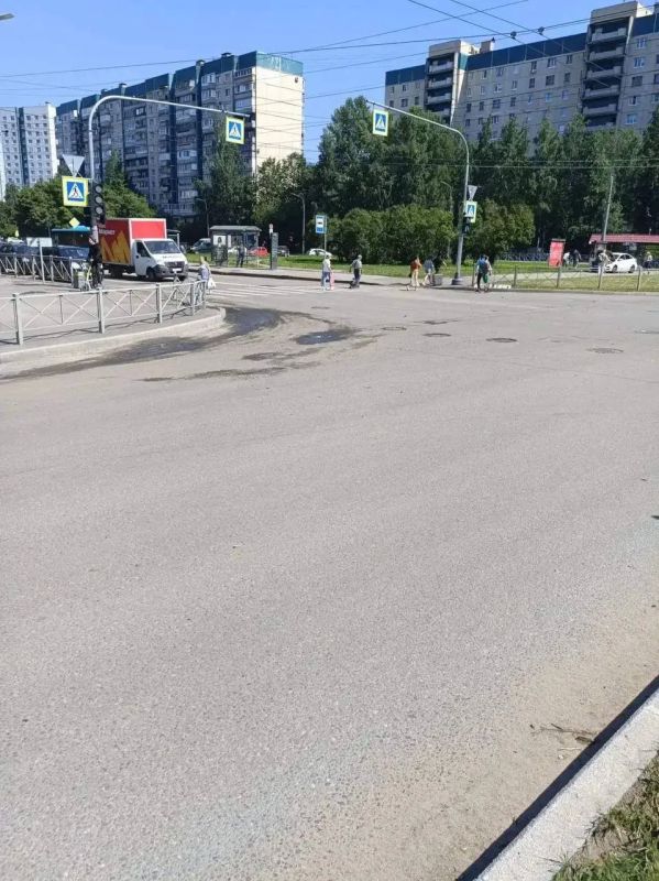 Скопившаяся вода на проспекте Королева канула в (Лету) канализацию Скопившаяся вода на проспекте Королева канула в (Лету) канализацию