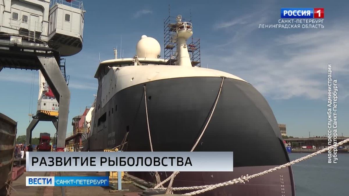 Дмитрий Патрушев и Александр Беглов на "Северной верфи" осмотрели два современных траулера