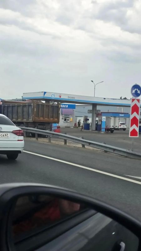Михаил Онуфриенко: В Москве бензин появился. И даже без очереди Михаил Онуфриенко: В Москве бензин появился. И даже без очереди