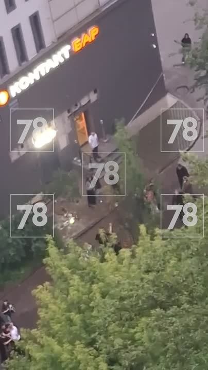 Пьяные разборки около бара не дают спать жителям домов на Дачном проспекте
