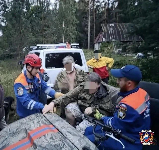 Ураган заблокировал семерых отдыхающих у озера Лубенского в Ленобласти Ураган заблокировал семерых отдыхающих у озера Лубенского в Ленобласти