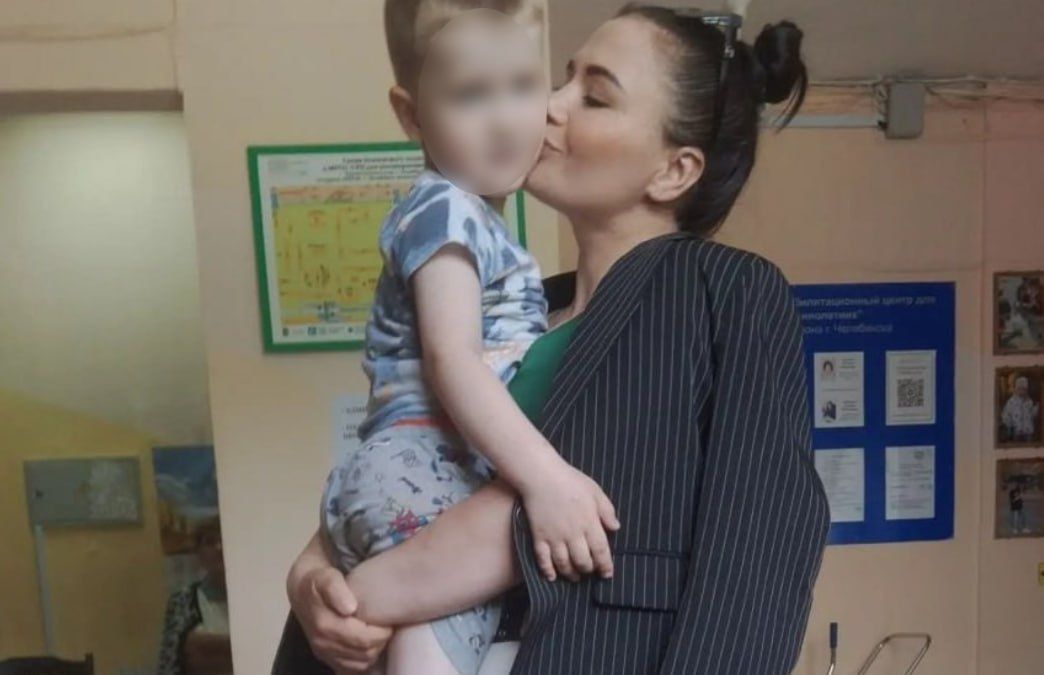 Опека забрала четверых детей у вдовы погибшего на СВО: У нормальной семьи забирают, а мигрантам помогают Опека забрала четверых детей у вдовы погибшего на СВО: У нормальной семьи забирают, а мигрантам помогают