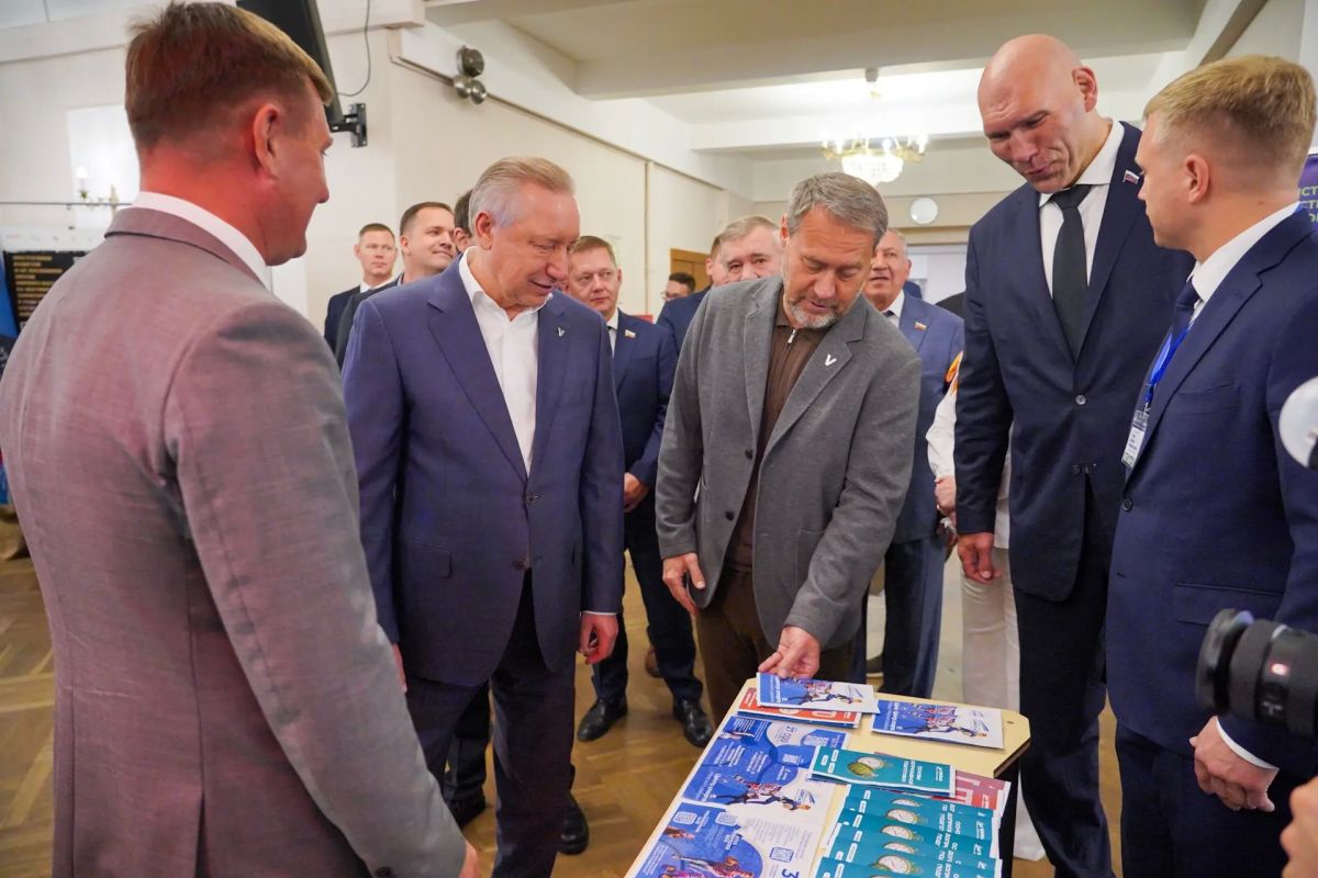 Александр Беглов: Выставка достижений Невского района организована в Культурном центре «Троицкий» на проспекте Обуховской Обороны Александр Беглов: Выставка достижений Невского района организована в Культурном центре «Троицкий» на проспекте Обуховской Обороны