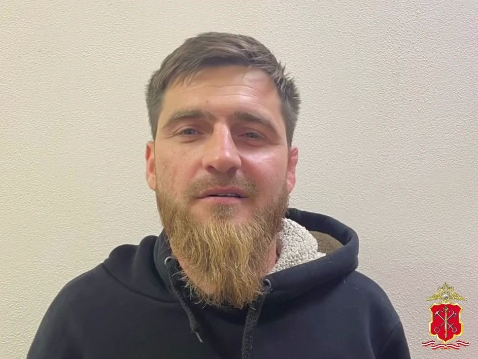 Клубничка с перчинкой: свидание с незнакомкой закончилось для мужчины побоями и ограблением Клубничка с перчинкой: свидание с незнакомкой закончилось для мужчины побоями и ограблением