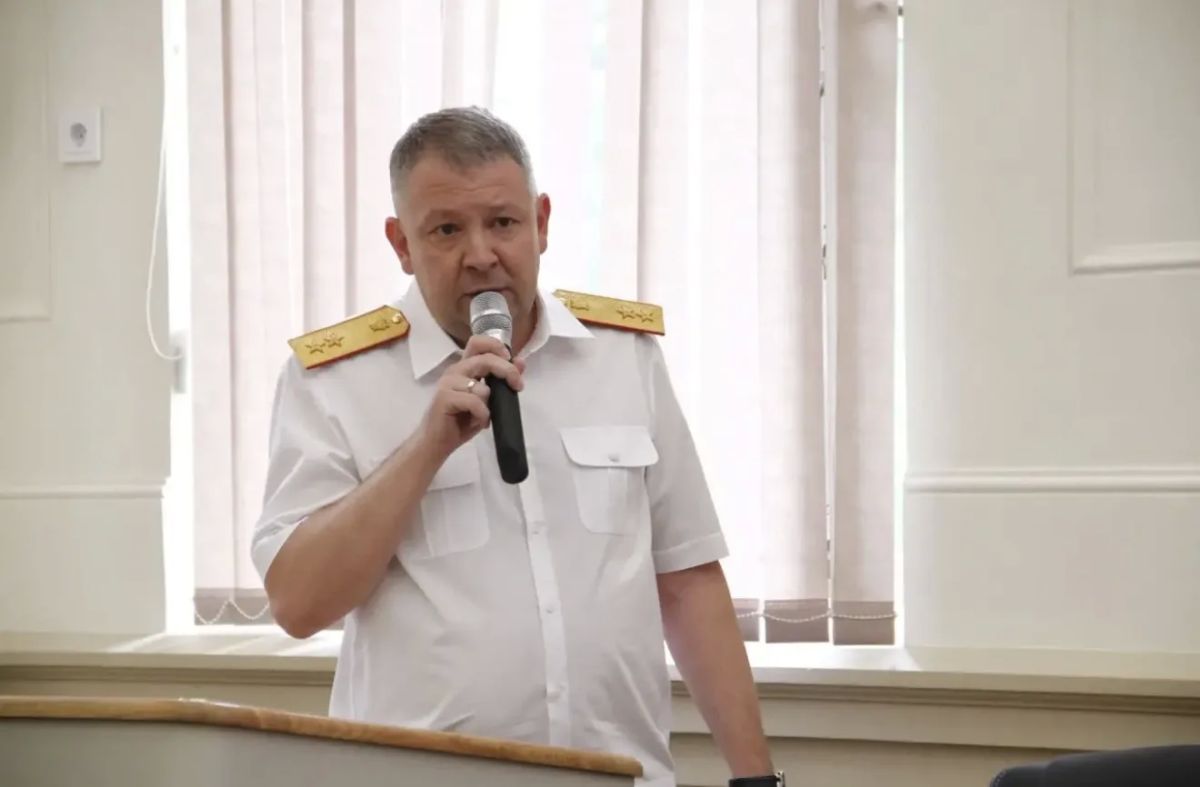 Руководитель ГСУ СК России по Санкт-Петербургу Павел Выменец поздравил выпускников РАНХиГС Руководитель ГСУ СК России по Санкт-Петербургу Павел Выменец поздравил выпускников РАНХиГС