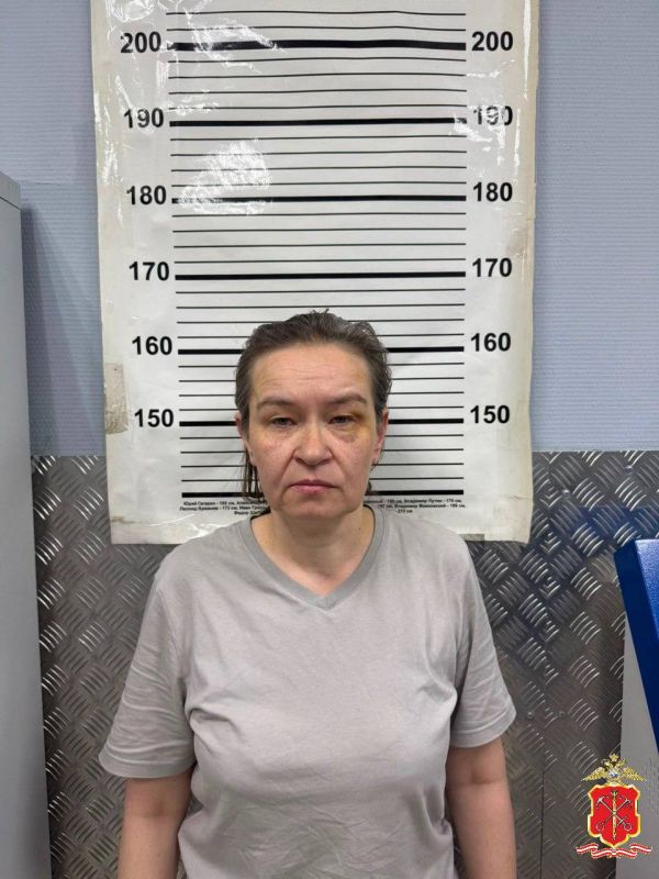 Полицейские задержали подозреваемую в нападении с ножом на сожителя Полицейские задержали подозреваемую в нападении с ножом на сожителя