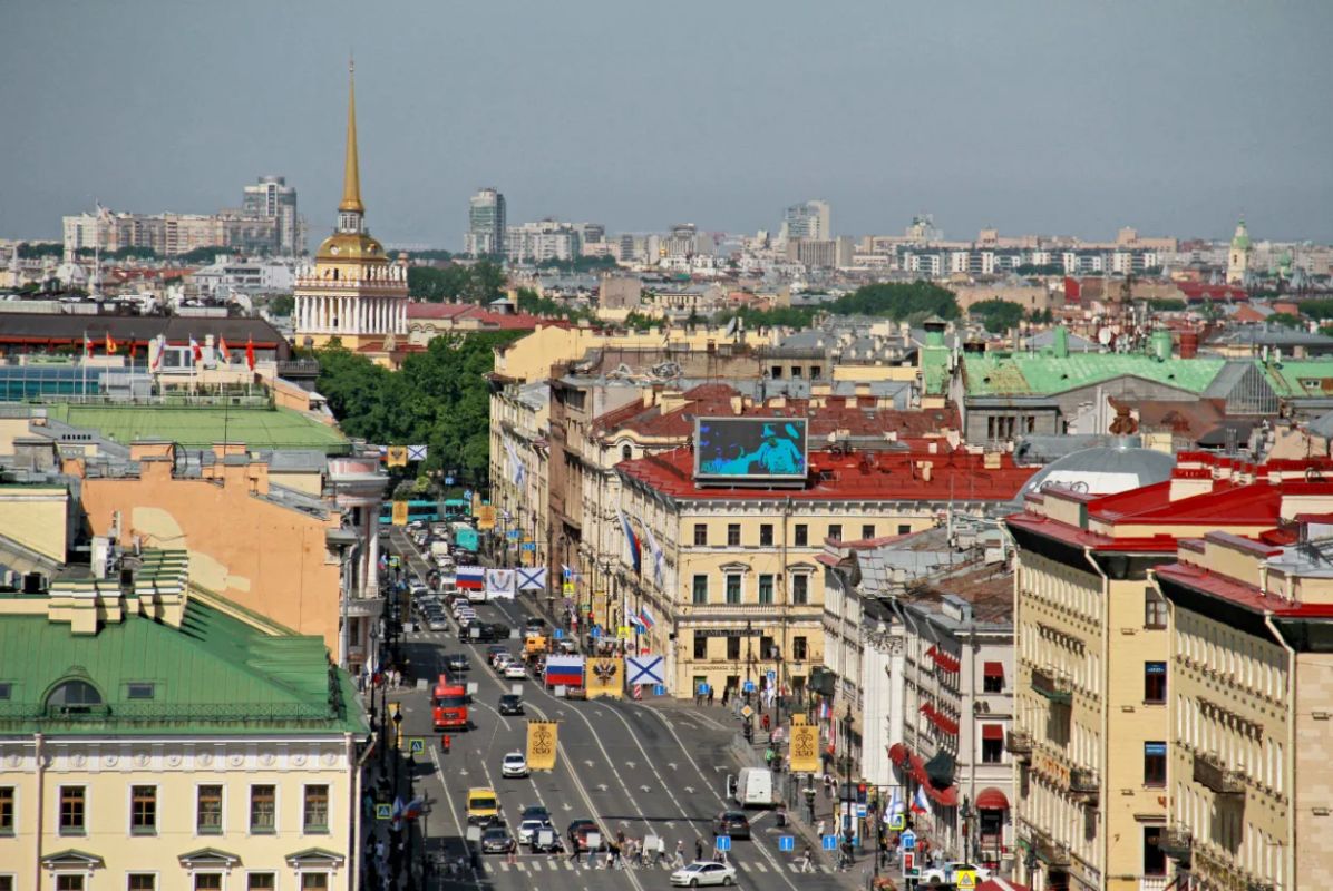 К выходным в Петербург снова придёт июльская жара