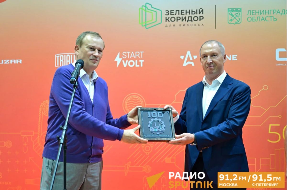 Александр Дрозденко открыл новый комплекс по сборке и хранению автокомпонентов Александр Дрозденко открыл новый комплекс по сборке и хранению автокомпонентов