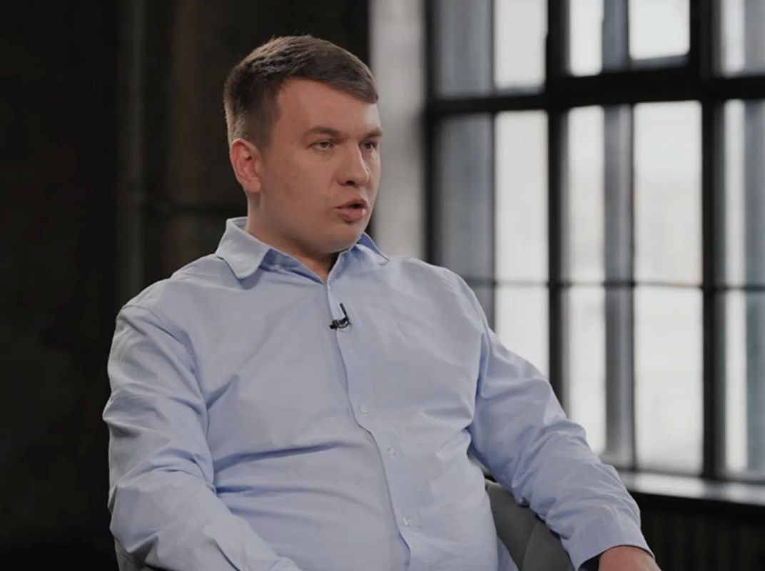 Лежавшего в психушке блогера Илью Ремесло задержали за фейки о ВС РФ