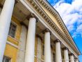 В Петербурге приступают к реставрации главного здания Академии наук на Университетской набережной, 5. Проект уже получил положительное заключение Главгосэкспертизы