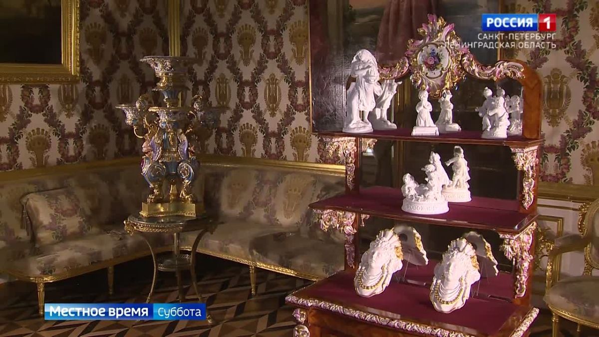 В Большом Петергофском дворце проходит выставка "Возвращение"