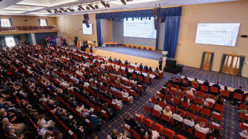 Замглавы Минобрнауки назвала выпускников Горного университета первопроходцами новой модели образования Замглавы Минобрнауки назвала выпускников Горного университета первопроходцами новой модели образования