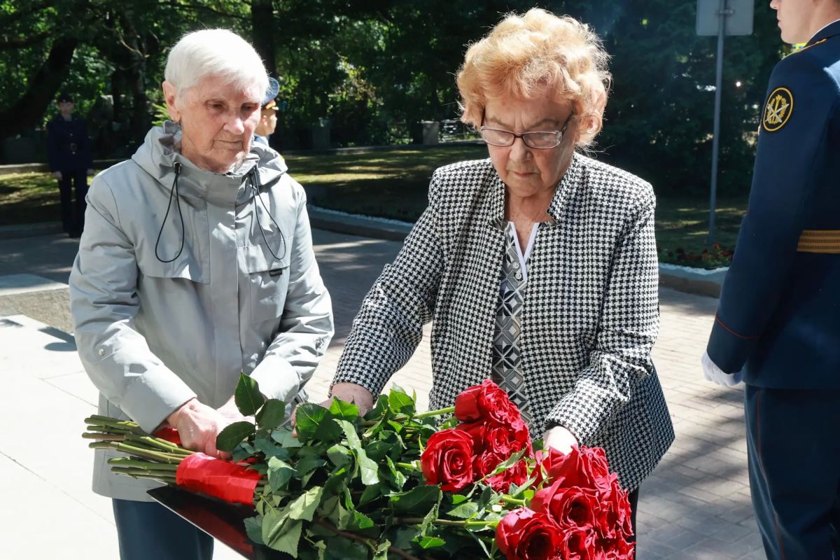 Александр Беглов: Одним из самых тёплых событий Дней СанктПетербурга в Вологодской области стала наша встреча с ветеранами и блокадниками из Ленинграда, проживающими в регионе Александр Беглов: Одним из самых тёплых событий Дней СанктПетербурга в Вологодской области стала наша встреча с ветеранами и блокадниками из Ленинграда, проживающими в регионе