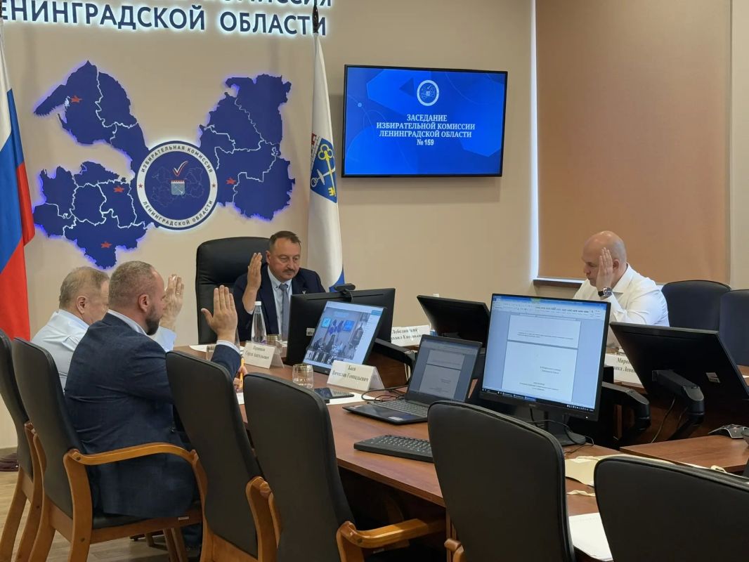 На заседании Избирательной комиссии Ленинградской области зарегистрированы кандидаты в депутаты Государственной Думы Российской Федерации девятого созыва: На заседании Избирательной комиссии Ленинградской области зарегистрированы кандидаты в депутаты Государственной Думы Российской Федерации девятого созыва: