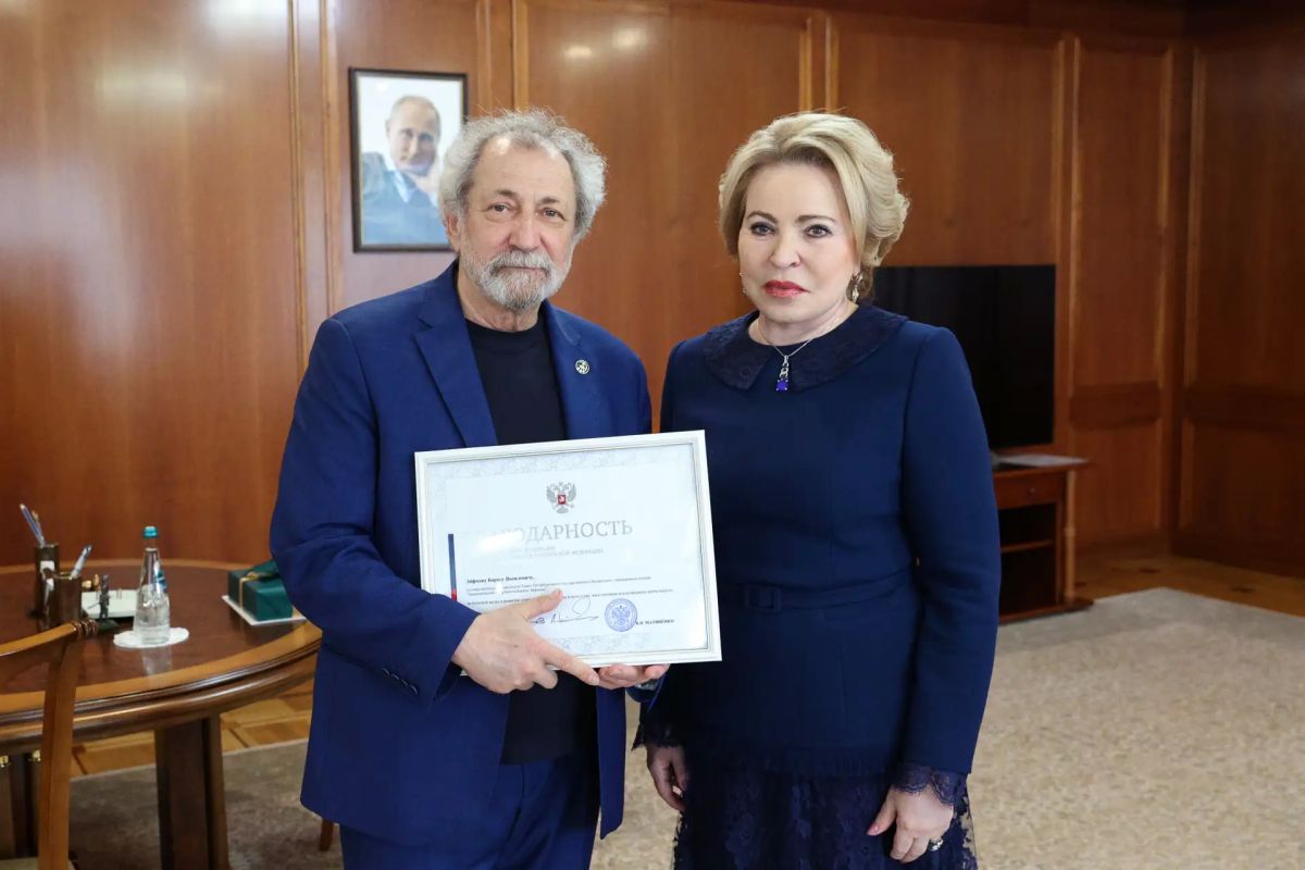Валентина Матвиенко встретилась с художественным руководителем Санкт-Петербургского государственного академического театра балета Борисом Эйфманом Валентина Матвиенко встретилась с художественным руководителем Санкт-Петербургского государственного академического театра балета Борисом Эйфманом