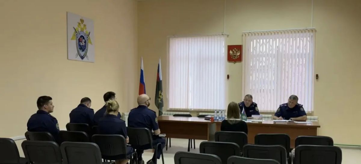 Руководитель ГСУ СК России по Санкт-Петербургу Павел Выменец провел выездной прием граждан во Фрунзенском районе