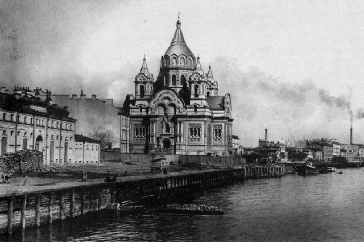 На Синопской набережной воссоздают Борисоглебскую церковь, снесённую 51 год назад