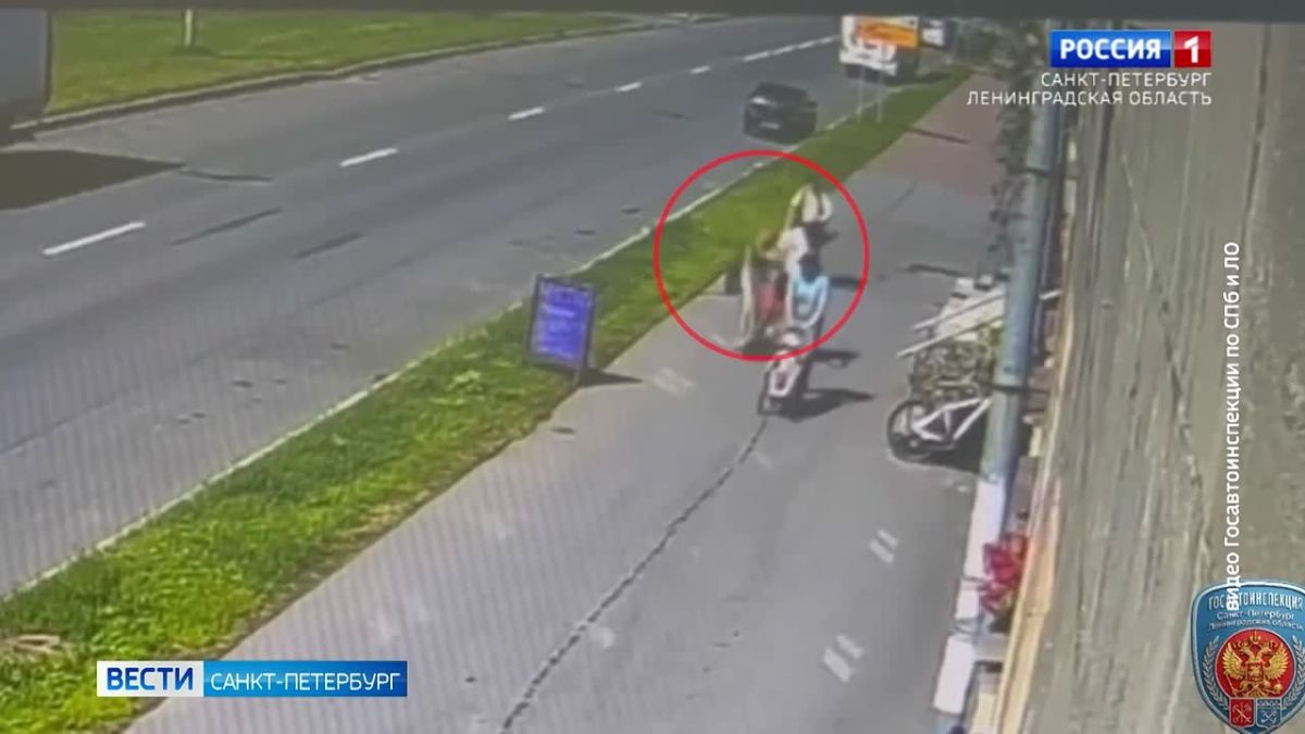 В Петербурге нашли подростка, который на электросамокате сбил девушку на тротуаре